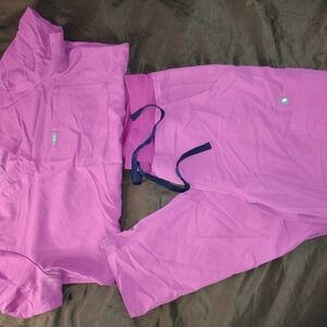 Figs Vibrant Pink Women's Scrub Set